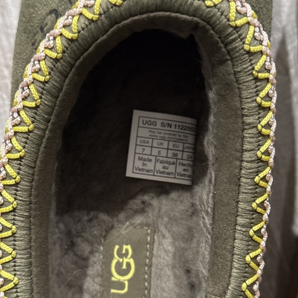 UGG Women's Tazz Slip-On Platform Mule Slippers Burnt Olive Color - Picture 6 of 7